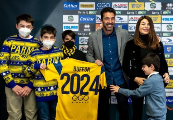 Buffon forgets to extend Parma contract until age 46
